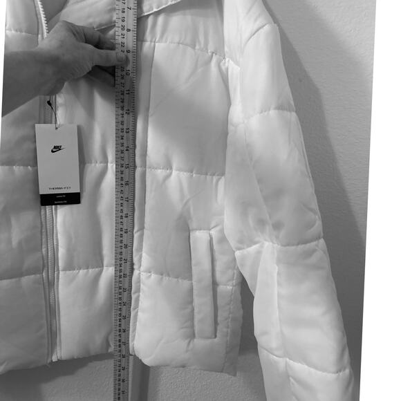 Nike Classic Puffer Therma-FIT Loose Hooded Jacket-Womens XL - Picture 8 of 10